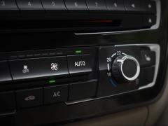 https://www.feria.autoroyal.es/media/com_expautospro/images/big/turismos_todo_terrenos_y_furgonetas_bmw_318_d_646fa58655018.JPG