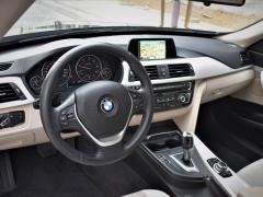 https://www.feria.autoroyal.es/media/com_expautospro/images/big/turismos_todo_terrenos_y_furgonetas_bmw_318_d_646fa58728600.JPG
