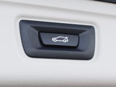https://www.feria.autoroyal.es/media/com_expautospro/images/big/turismos_todo_terrenos_y_furgonetas_bmw_318_d_65f0366f05d71.JPG