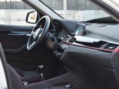 https://www.feria.autoroyal.es/media/com_expautospro/images/big/turismos_todo_terrenos_y_furgonetas_bmw_x1_6388946b3e473.JPG