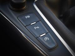 https://www.feria.autoroyal.es/media/com_expautospro/images/big/turismos_todo_terrenos_y_furgonetas_ford_focus_6509d9568b8e6.JPG