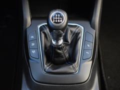 https://www.feria.autoroyal.es/media/com_expautospro/images/big/turismos_todo_terrenos_y_furgonetas_ford_focus_699de4451f7c8.JPG