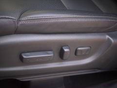 https://www.feria.autoroyal.es/media/com_expautospro/images/big/turismos_todo_terrenos_y_furgonetas_honda_cr_v_62740bb04a438.JPG