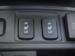 https://www.feria.autoroyal.es/media/com_expautospro/images/big/turismos_todo_terrenos_y_furgonetas_honda_cr_v_62740bb080a59.JPG