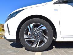 https://www.feria.autoroyal.es/media/com_expautospro/images/big/turismos_todo_terrenos_y_furgonetas_hyundai_i20_6ab656998a42c.JPG