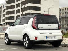 https://www.feria.autoroyal.es/media/com_expautospro/images/big/turismos_todo_terrenos_y_furgonetas_kia_soul_6593ea8c920bd.JPG