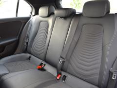 https://www.feria.autoroyal.es/media/com_expautospro/images/big/turismos_todo_terrenos_y_furgonetas_mercedes_a_180_6a900c98ad192.JPG