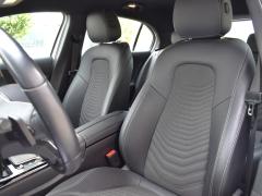 https://www.feria.autoroyal.es/media/com_expautospro/images/big/turismos_todo_terrenos_y_furgonetas_mercedes_a_180_6a900ca171cf3.JPG