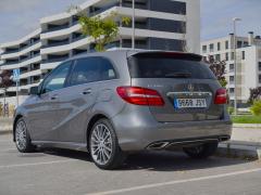 https://www.feria.autoroyal.es/media/com_expautospro/images/big/turismos_todo_terrenos_y_furgonetas_mercedes_b200d_66dc2667a9f38.JPG