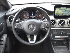 https://www.feria.autoroyal.es/media/com_expautospro/images/big/turismos_todo_terrenos_y_furgonetas_mercedes_cla_66112e556d816.JPG