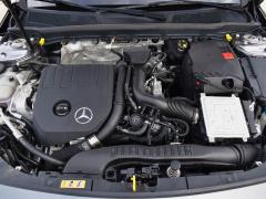 https://www.feria.autoroyal.es/media/com_expautospro/images/big/turismos_todo_terrenos_y_furgonetas_mercedes_cla_6a9afb7110504.JPG