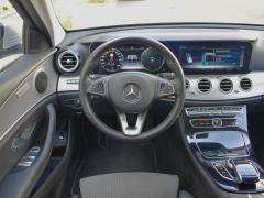 https://www.feria.autoroyal.es/media/com_expautospro/images/big/turismos_todo_terrenos_y_furgonetas_mercedes_e_220_68343d2ff3310.JPG