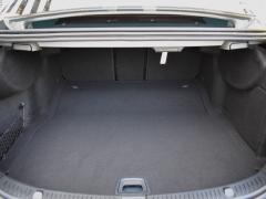 https://www.feria.autoroyal.es/media/com_expautospro/images/big/turismos_todo_terrenos_y_furgonetas_mercedes_e_220_68343d31e9b64.JPG