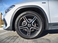 https://www.feria.autoroyal.es/media/com_expautospro/images/big/turismos_todo_terrenos_y_furgonetas_mercedes_gla_6758676de4c44.JPG