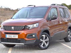 https://www.feria.autoroyal.es/media/com_expautospro/images/big/turismos_todo_terrenos_y_furgonetas_peugeot_nuevo_rifter_6964e08d5788a.JPG
