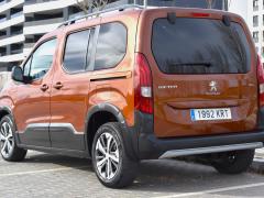 https://www.feria.autoroyal.es/media/com_expautospro/images/big/turismos_todo_terrenos_y_furgonetas_peugeot_nuevo_rifter_6964e0901da89.JPG