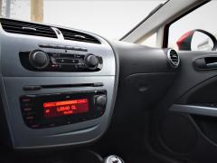 https://www.feria.autoroyal.es/media/com_expautospro/images/big/turismos_todo_terrenos_y_furgonetas_seat_leon_5fdb4a4ab651d.JPG
