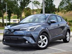 https://www.feria.autoroyal.es/media/com_expautospro/images/big/turismos_todo_terrenos_y_furgonetas_toyota_c_hr_60ccbcb8e6626.JPG