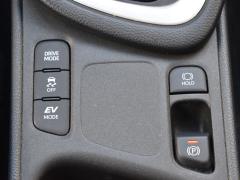https://www.feria.autoroyal.es/media/com_expautospro/images/big/turismos_todo_terrenos_y_furgonetas_toyota_yaris_6a42b1308d133.JPG