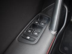 https://www.feria.autoroyal.es/media/com_expautospro/images/big/turismos_todo_terrenos_y_furgonetas_volkswagen_golf_6603060c6982f.JPG