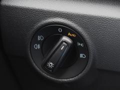 https://www.feria.autoroyal.es/media/com_expautospro/images/big/turismos_todo_terrenos_y_furgonetas_volkswagen_t_roc_6900f18658cb8.JPG
