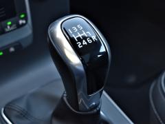 https://www.feria.autoroyal.es/media/com_expautospro/images/big/turismos_todo_terrenos_y_furgonetas_volvo_v40_645935d900b28.JPG