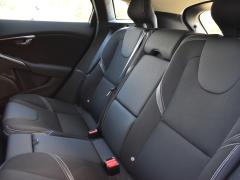 https://www.feria.autoroyal.es/media/com_expautospro/images/big/turismos_todo_terrenos_y_furgonetas_volvo_v40_645935dcd17bd.JPG