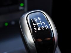 https://www.feria.autoroyal.es/media/com_expautospro/images/big/turismos_todo_terrenos_y_furgonetas_volvo_v40_65bd328e192a1.JPG