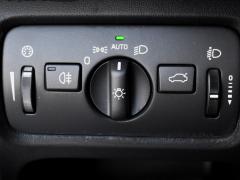 https://www.feria.autoroyal.es/media/com_expautospro/images/big/turismos_todo_terrenos_y_furgonetas_volvo_v40_65bd3294ce654.JPG