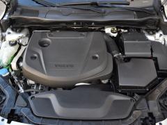 https://www.feria.autoroyal.es/media/com_expautospro/images/big/turismos_todo_terrenos_y_furgonetas_volvo_v40_65bd32a70dc4a.JPG