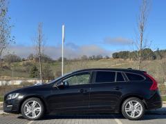 https://www.feria.autoroyal.es/media/com_expautospro/images/big/turismos_todo_terrenos_y_furgonetas_volvo_v60_65e891b097a49.JPG