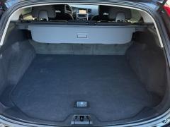 https://www.feria.autoroyal.es/media/com_expautospro/images/big/turismos_todo_terrenos_y_furgonetas_volvo_v60_65e891b5d97a5.JPG