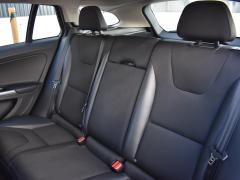 https://www.feria.autoroyal.es/media/com_expautospro/images/big/turismos_todo_terrenos_y_furgonetas_volvo_v60_665758c824210.JPG